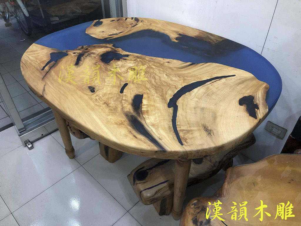 張禾穎木藝雕坊 Epoxy Table 環氧樹脂木工桌面木雕家具飾品 張禾穎木藝雕坊 Epoxy Table 環氧樹脂木工桌面木雕家具飾品